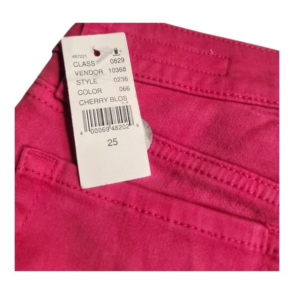 PacSun Pink Jean Shorts Vibrant Denim Style - Picture 5 of 6
